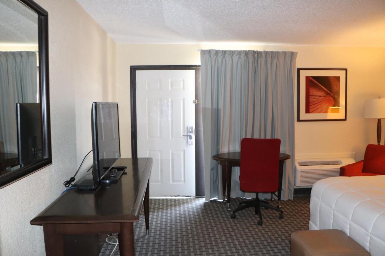 Hotel Historic Cow Palace